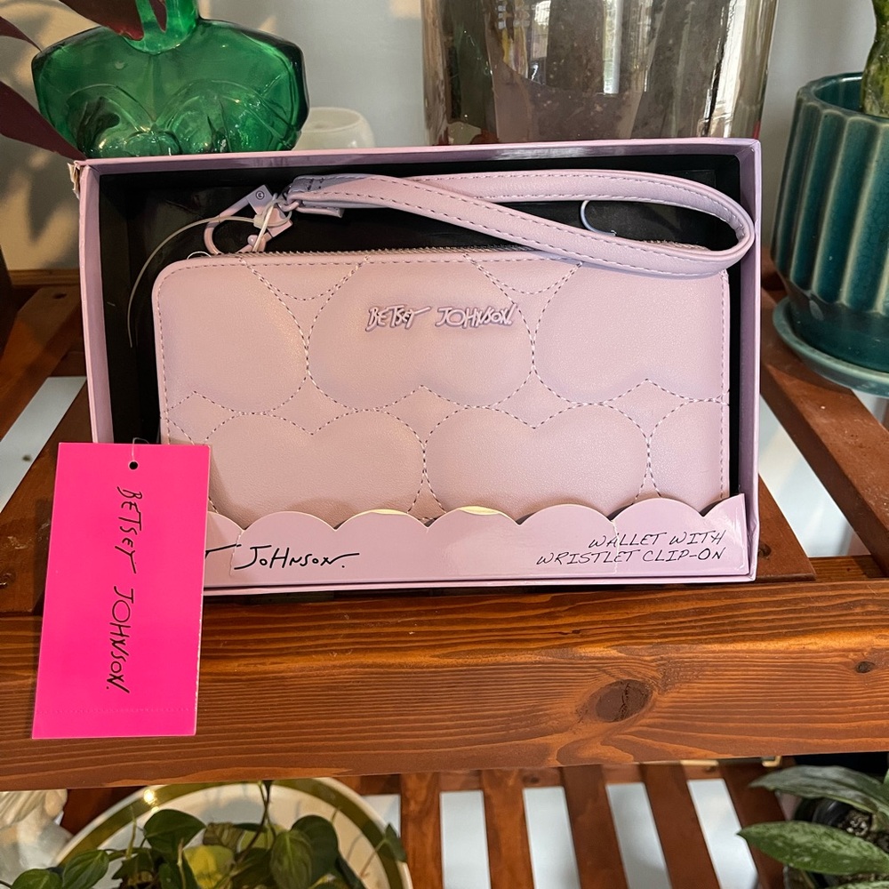 Betsey johnson lilac wallet/wristlet